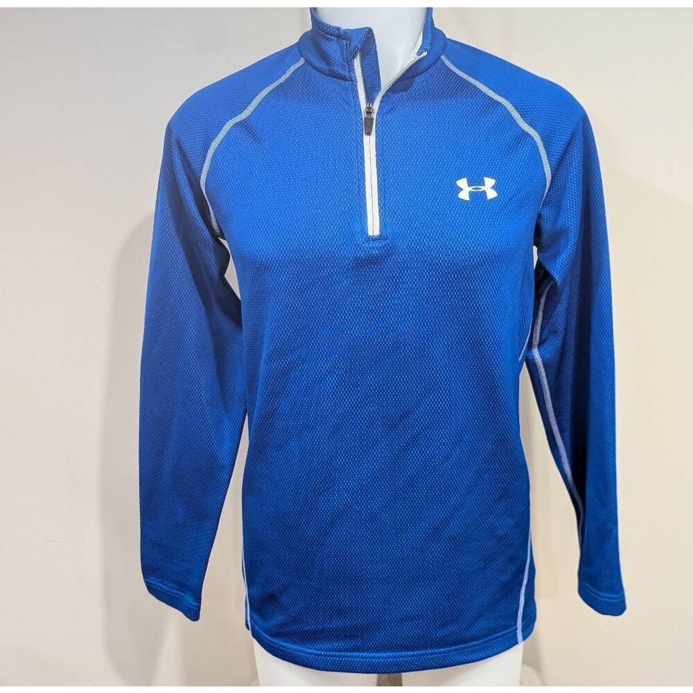 Under armor have zip medium size‎